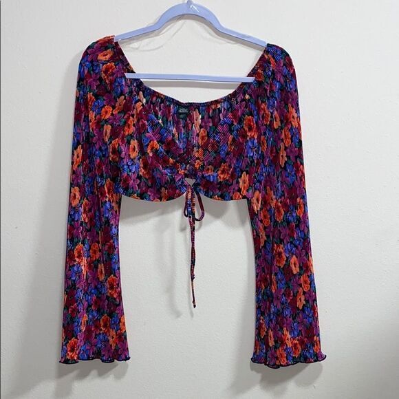 Wild Fable Floral Pleated Bell Sleeve Crop Top Hippie Flowers Size Medium - Picture 2 of 13